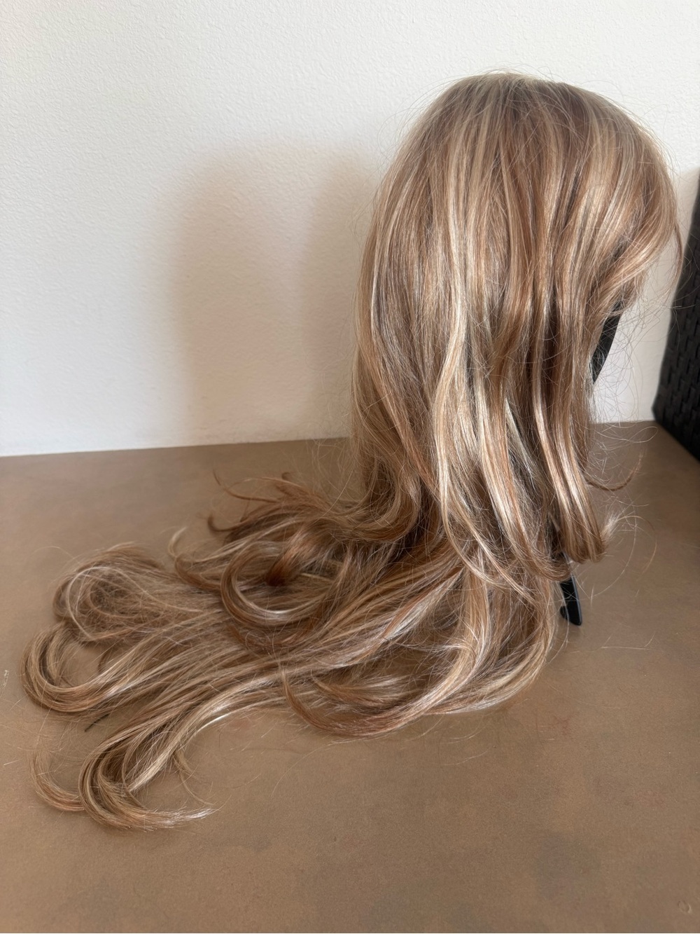 Blonde Layered Synthetic Wig with Bangs - Natural Blonde - Picture 2 of 5